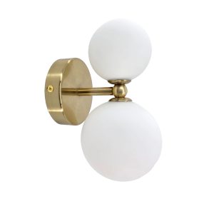 צמוד לקיר "טאלי"