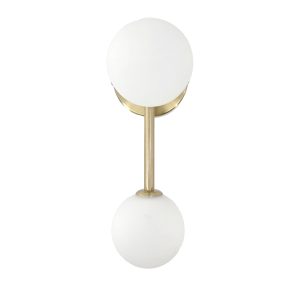 צמוד לקיר "בוני"