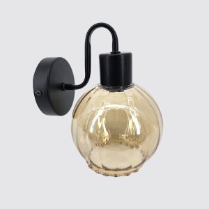 צמוד לקיר "בוניטה"